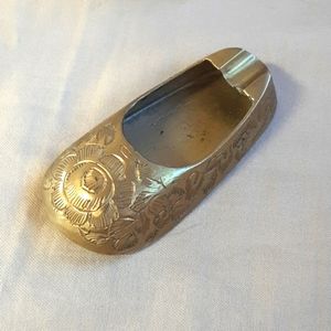 Vtg Decorative Carved Brass Shoe Ashtray